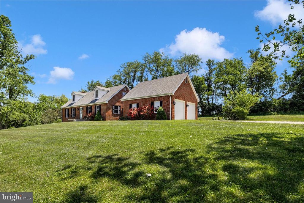 Image 41 of property listing at 1149 MARTHAS CT E, Knoxville, MD 21758