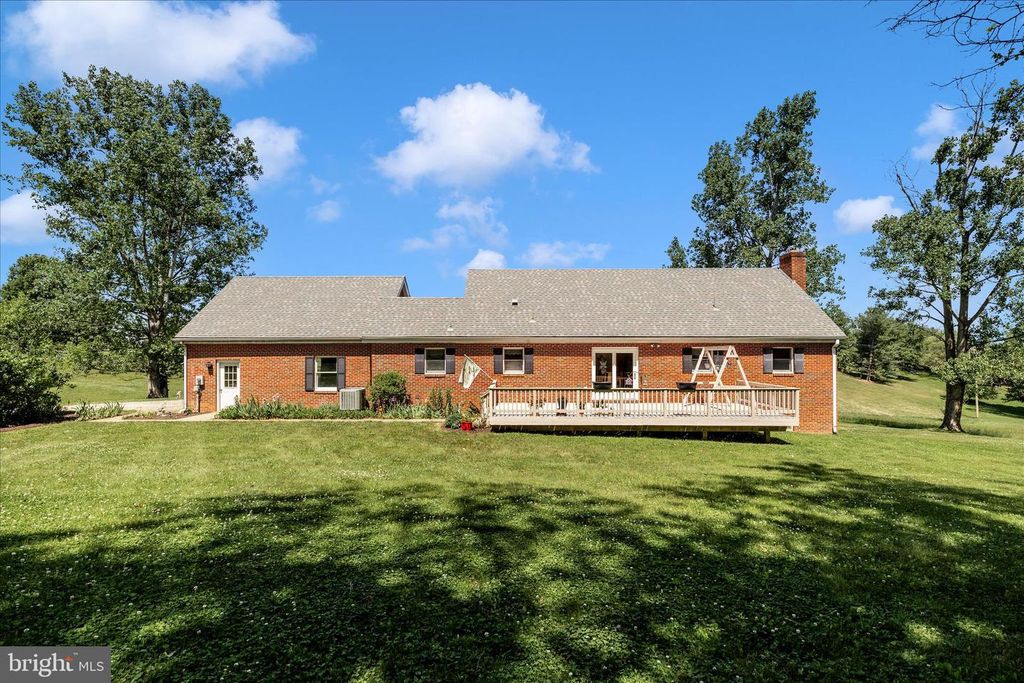 Image 47 of property listing at 1149 MARTHAS CT E, Knoxville, MD 21758