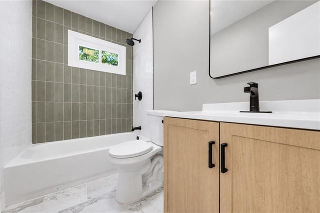 1704 E 79th Street, Kansas City, MO 64131