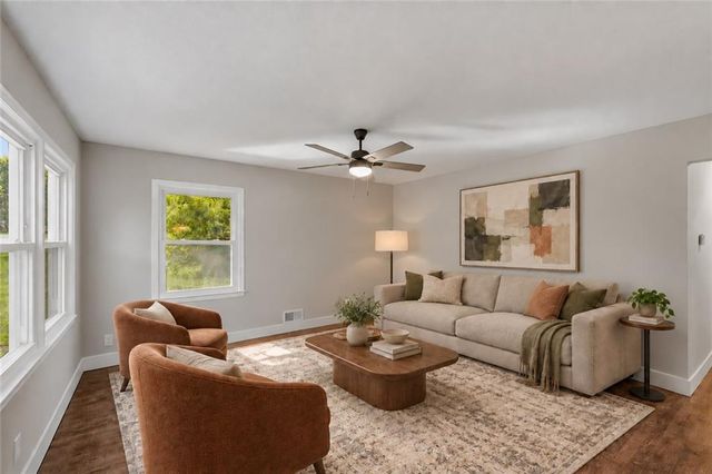 1704 E 79th Street, Kansas City, MO 64131