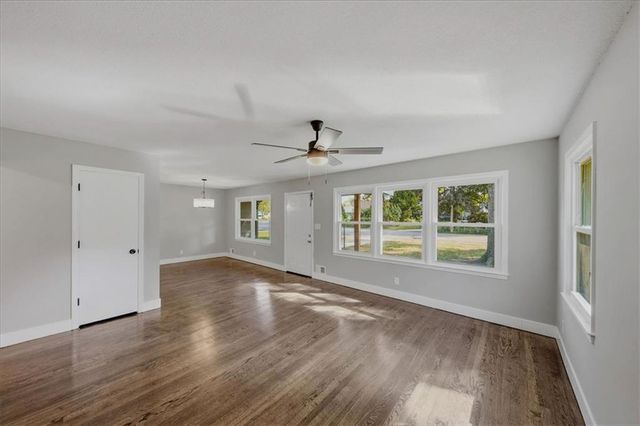1704 E 79th Street, Kansas City, MO 64131