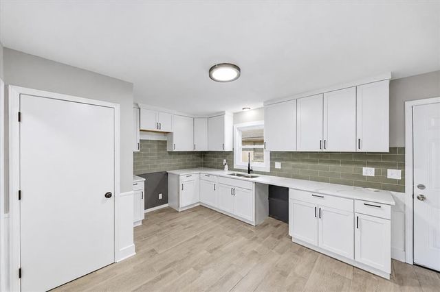 1704 E 79th Street, Kansas City, MO 64131