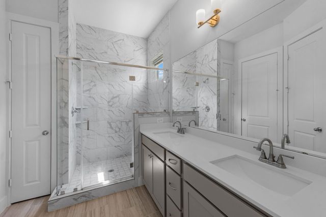 6033 Cypress Street, Houston, TX 77074