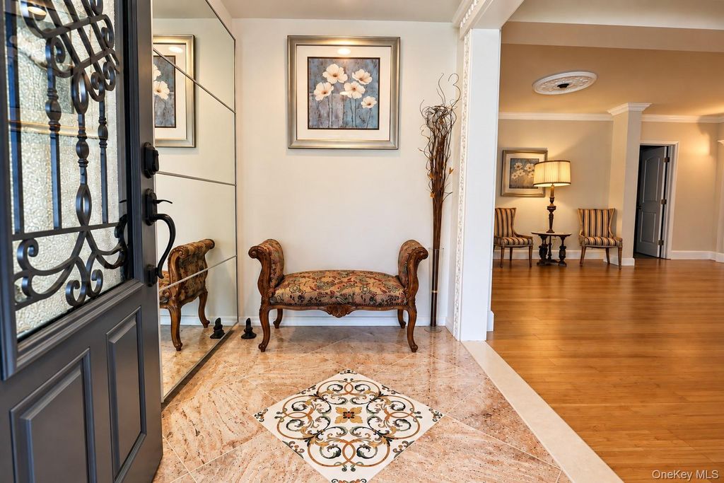 15 Main Street, East Setauket, NY 11733 — photo 4