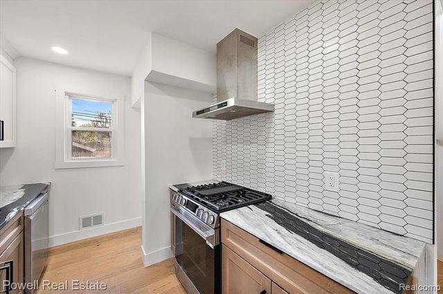 121 S Edison Avenue, Royal Oak, MI 48067