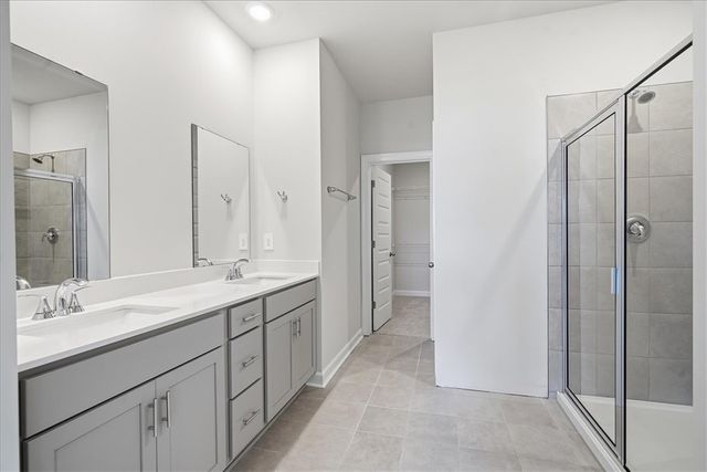 931 Rising Oak Court, Spartanburg, SC 29301
