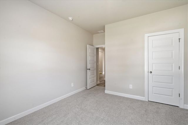 931 Rising Oak Court, Spartanburg, SC 29301