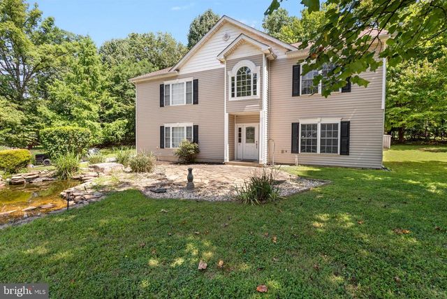 12 RED SQUIRREL RD, Harpers Ferry, WV 25425
