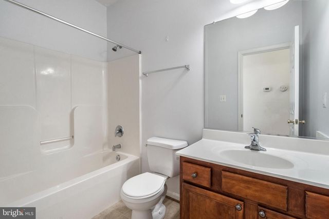 12 RED SQUIRREL RD, Harpers Ferry, WV 25425