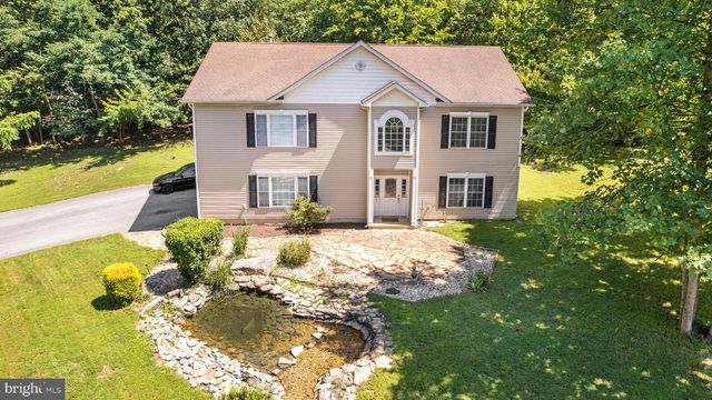 12 RED SQUIRREL RD, Harpers Ferry, WV 25425