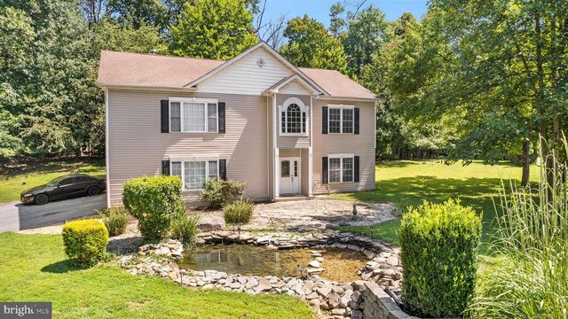 12 RED SQUIRREL RD, Harpers Ferry, WV 25425