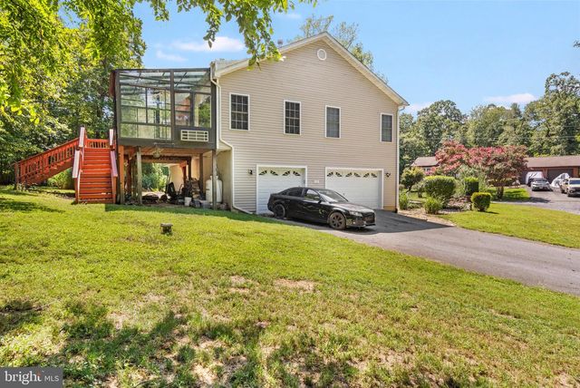 12 RED SQUIRREL RD, Harpers Ferry, WV 25425