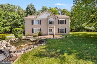 12 RED SQUIRREL RD, Harpers Ferry, WV 25425