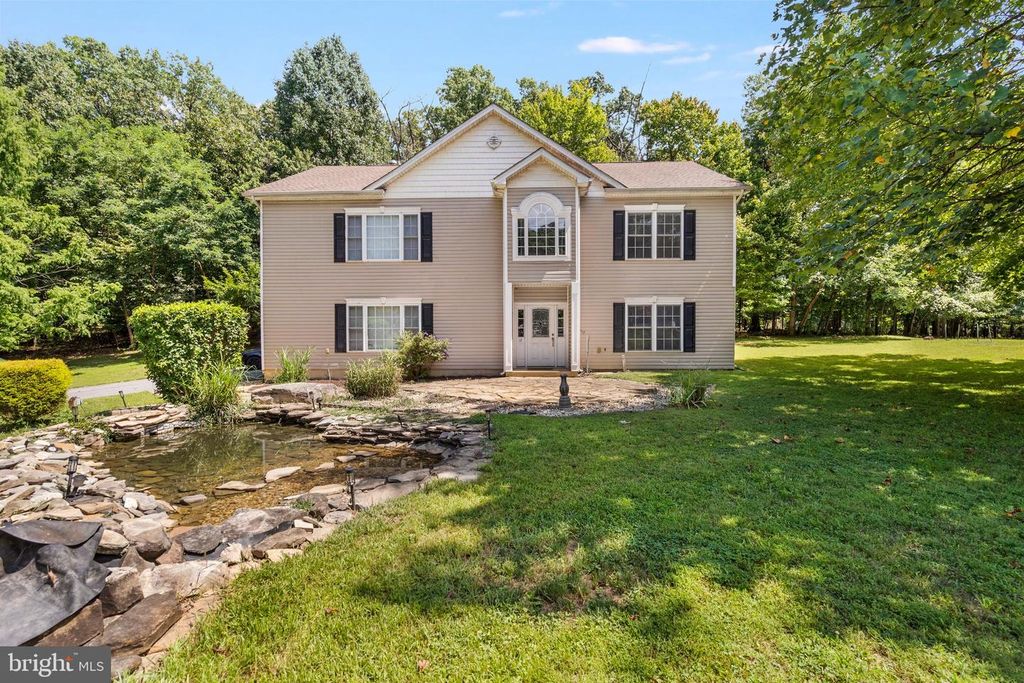 12 RED SQUIRREL RD, Harpers Ferry, WV 25425
