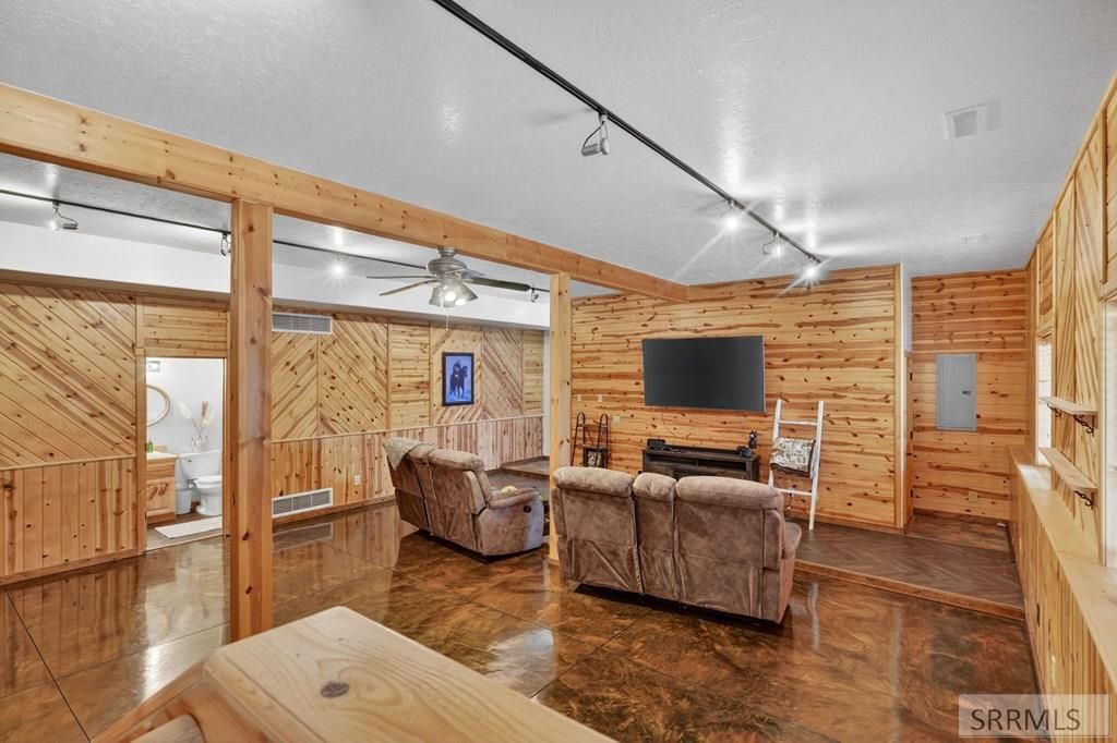 Image 28 of property listing at 1279 Swisher Road, Pocatello, ID 83204