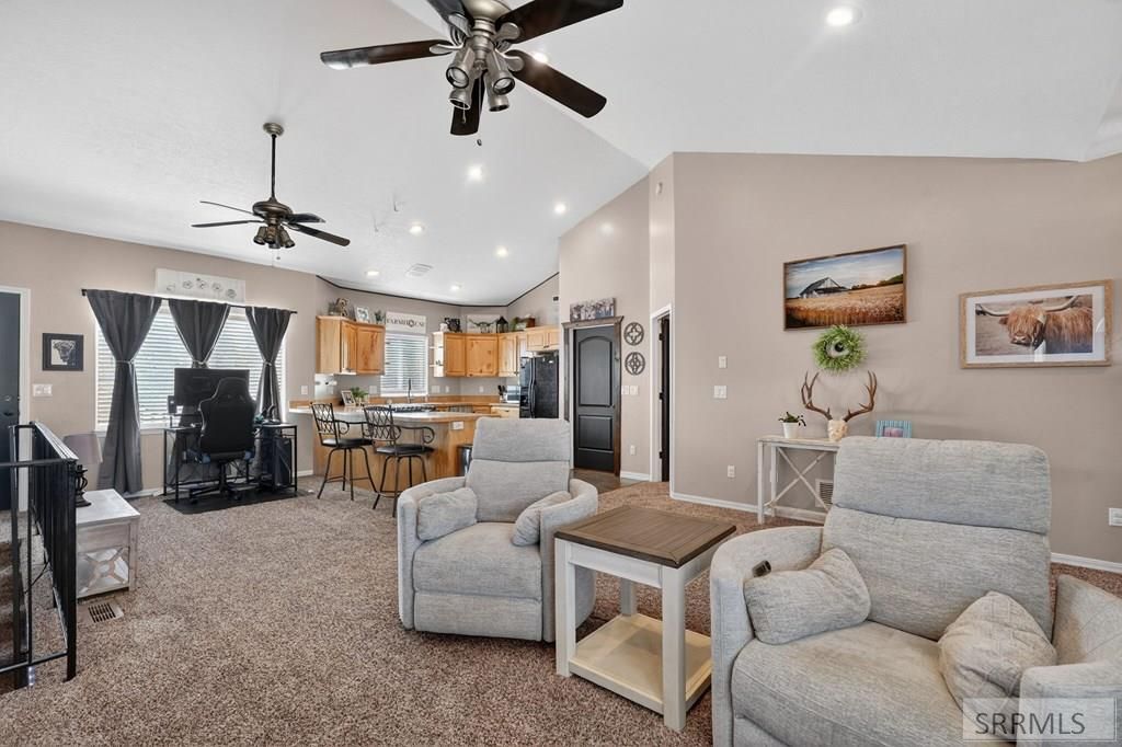 Image 6 of property listing at 1279 Swisher Road, Pocatello, ID 83204