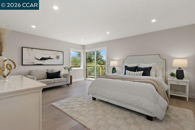 16 Sunnyside Ct, Orinda, CA 94563