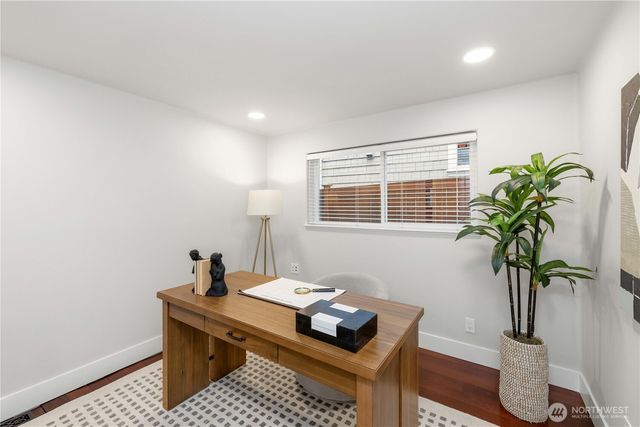 17714 SE 40th Place, Bellevue, WA 98008