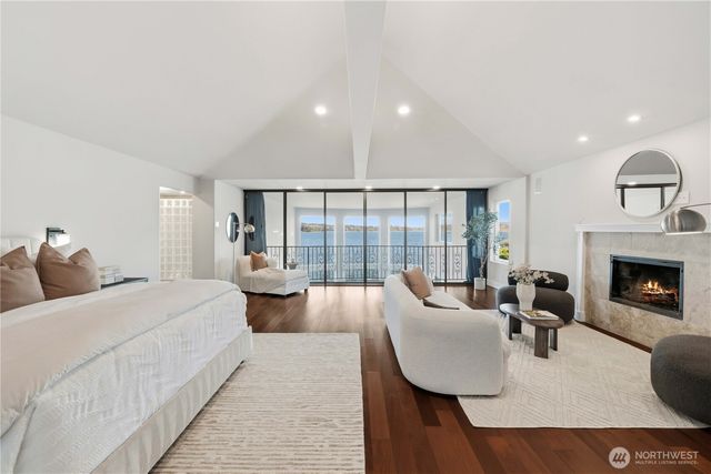 17714 SE 40th Place, Bellevue, WA 98008