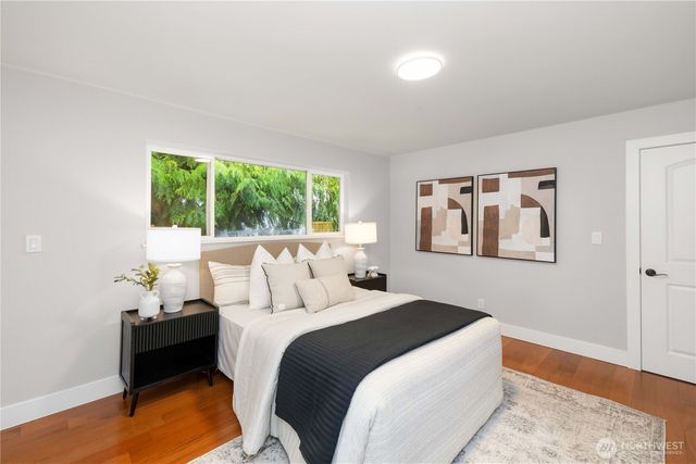 17714 SE 40th Place, Bellevue, WA 98008