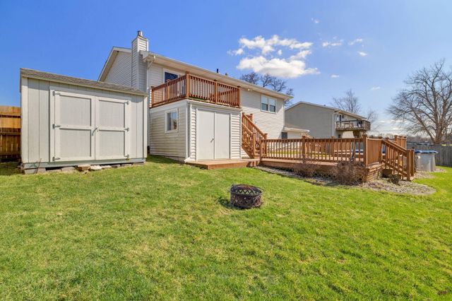 8676 Fulton Place, Crown Point, IN 46307