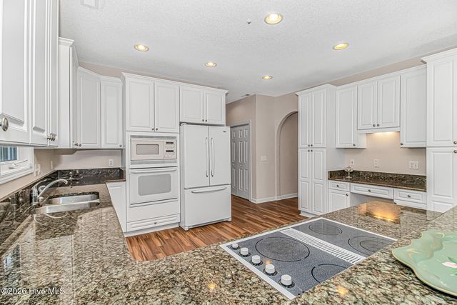 907 Tidewater Drive, North Myrtle Beach, SC 29582