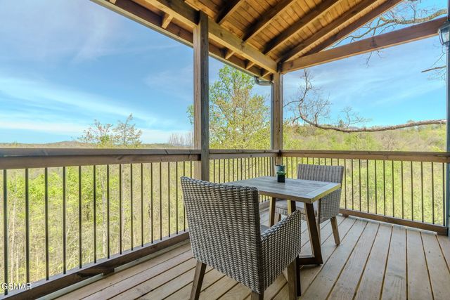 2927 Joyner Hills Lane, Sevierville, TN 37876