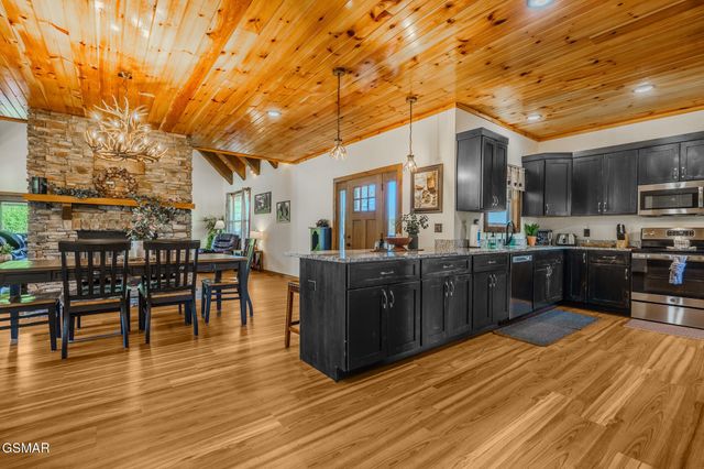 2927 Joyner Hills Lane, Sevierville, TN 37876