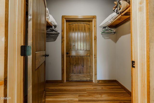 2927 Joyner Hills Lane, Sevierville, TN 37876
