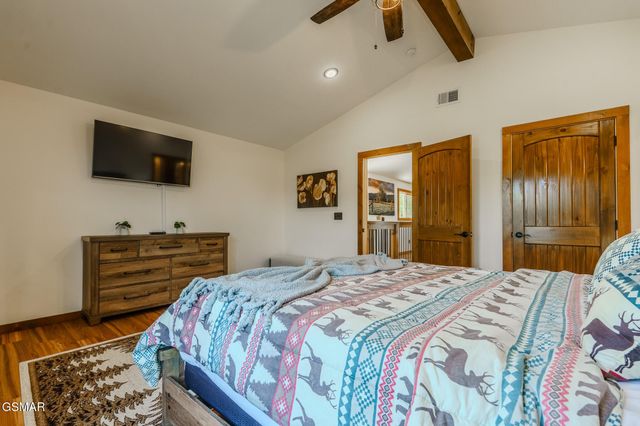 2927 Joyner Hills Lane, Sevierville, TN 37876