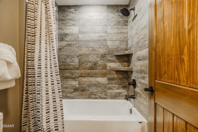 2927 Joyner Hills Lane, Sevierville, TN 37876