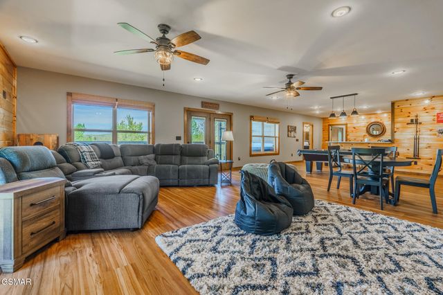 2927 Joyner Hills Lane, Sevierville, TN 37876