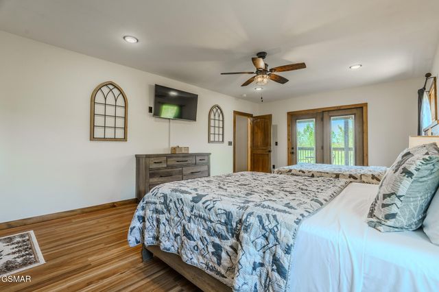 2927 Joyner Hills Lane, Sevierville, TN 37876