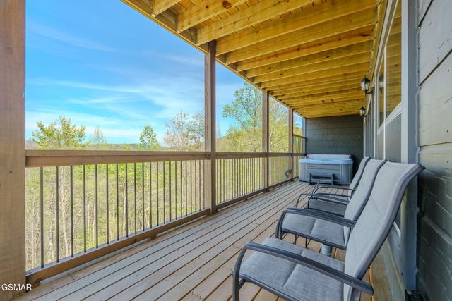 2927 Joyner Hills Lane, Sevierville, TN 37876