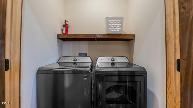 2927 Joyner Hills Lane, Sevierville, TN 37876