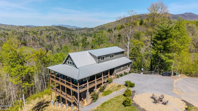 2927 Joyner Hills Lane, Sevierville, TN 37876