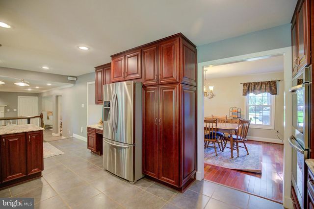 9518 HEATHWOOD CT, Burke, VA 22015