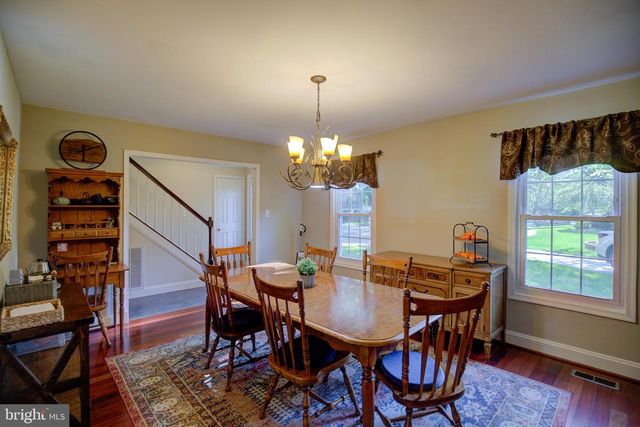 9518 HEATHWOOD CT, Burke, VA 22015