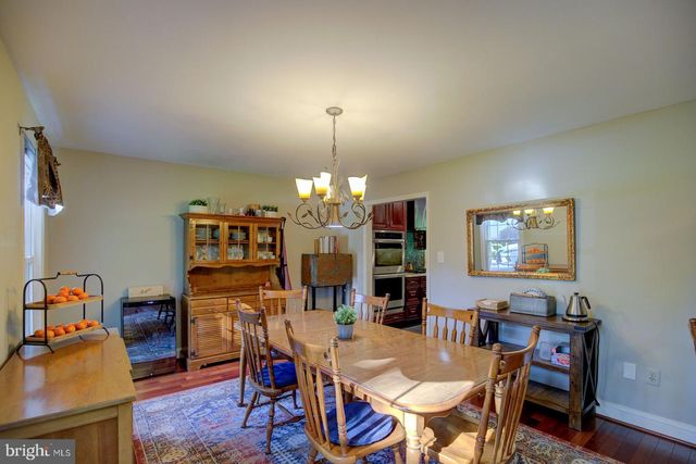 9518 HEATHWOOD CT, Burke, VA 22015