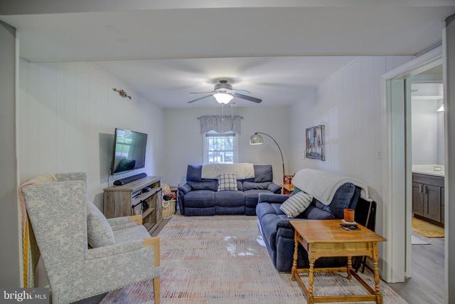 9518 HEATHWOOD CT, Burke, VA 22015