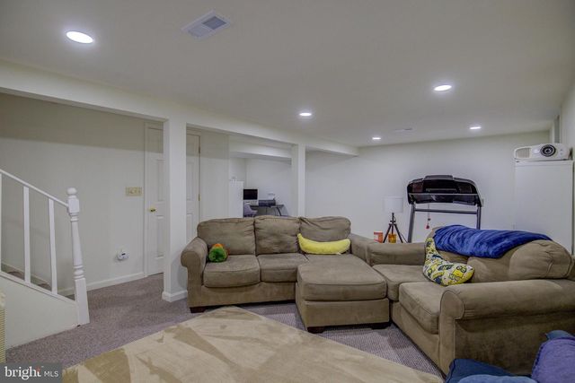 9518 HEATHWOOD CT, Burke, VA 22015