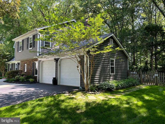 9518 HEATHWOOD CT, Burke, VA 22015