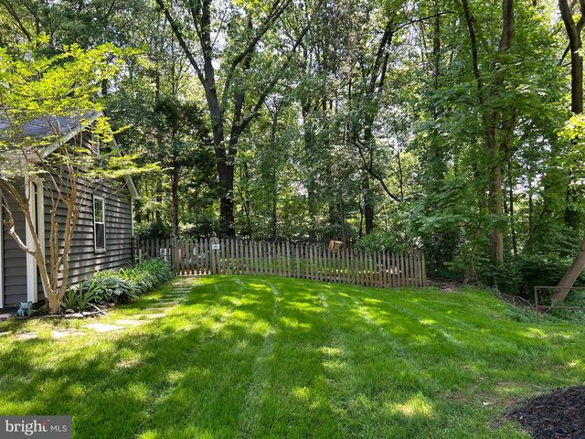 9518 HEATHWOOD CT, Burke, VA 22015