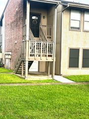 418 Garland Drive 242, Lake Jackson, TX 77566