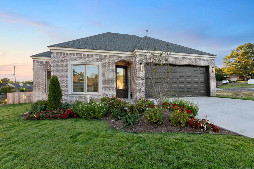 108 Mergeron Court, Little Rock, AR 72212