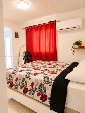 380 W 45th Street, Hialeah, FL 33012