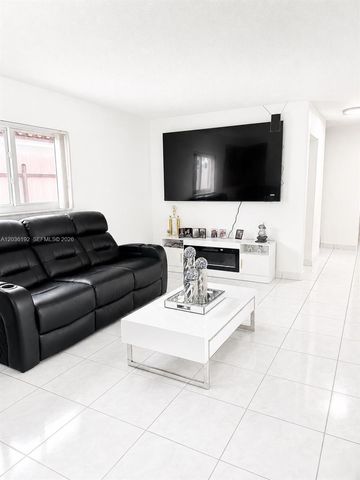 380 W 45th Street, Hialeah, FL 33012