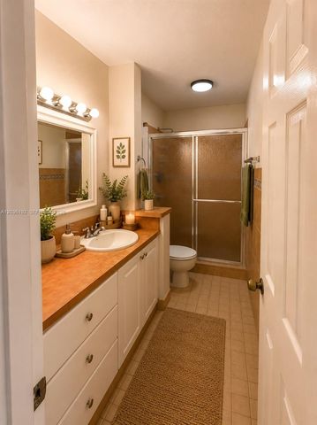 380 W 45th Street, Hialeah, FL 33012