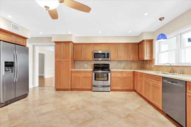 1310 ROLLING WOODS LANE, Lakeland, FL 33813