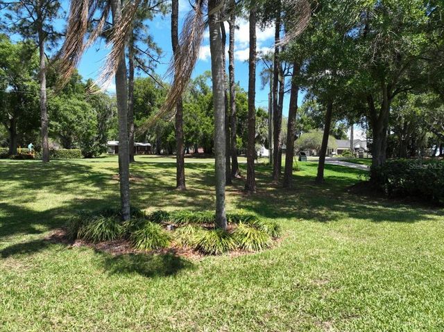 1310 ROLLING WOODS LANE, Lakeland, FL 33813